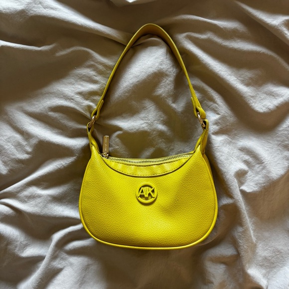 Purse Bundle - Picture 9 of 13